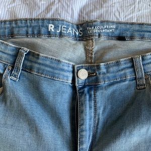 Like-New sculpting crop jean from Reitmans